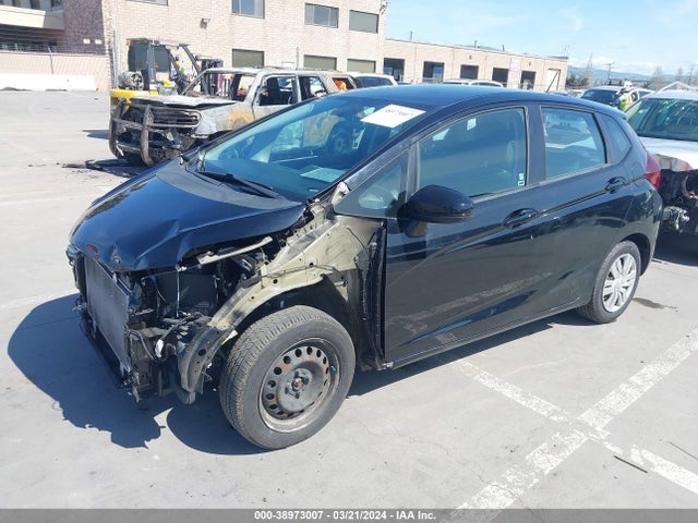 Honda FIT LX 2015 3HGGK5H55FM715384 Image 2