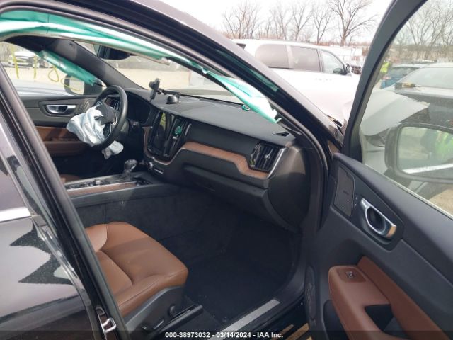 YV4A22RK3M1881241 Volvo Xc60 T6 Momentum