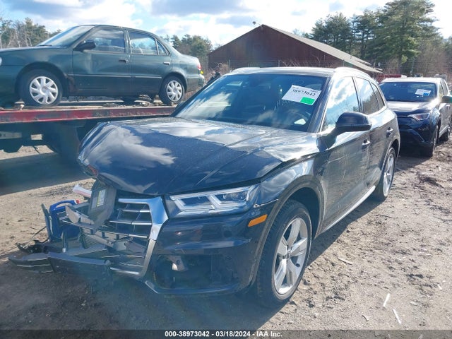 WA1BNAFY5J2016028 Audi Q5 2.0t Premium/2.0t Tech Premium