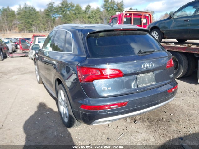 WA1BNAFY5J2016028 Audi Q5 2.0t Premium/2.0t Tech Premium