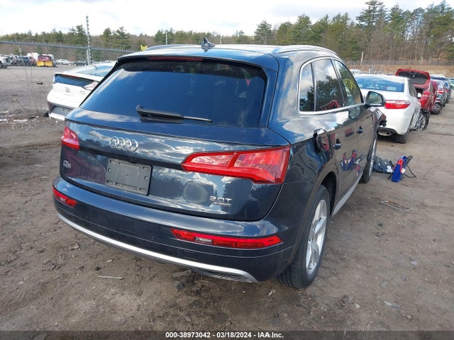 WA1BNAFY5J2016028 Audi Q5 2.0t Premium/2.0t Tech Premium
