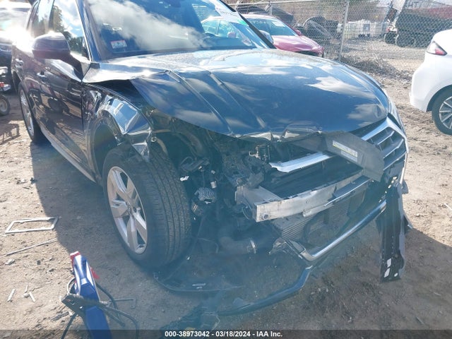 WA1BNAFY5J2016028 Audi Q5 2.0t Premium/2.0t Tech Premium