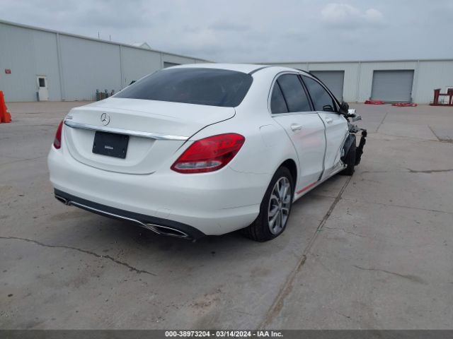 55SWF4JBXFU058237 Mercedes-Benz C 300 Luxury/sport