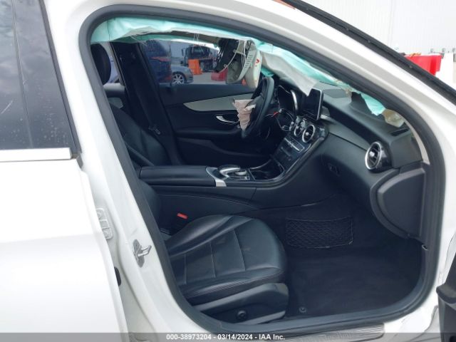 55SWF4JBXFU058237 Mercedes-Benz C 300 Luxury/sport