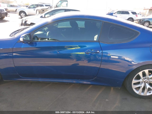 Hyundai Genesis 3.8 Base 2016 KMHHT6KJ9GU136113 Image 14