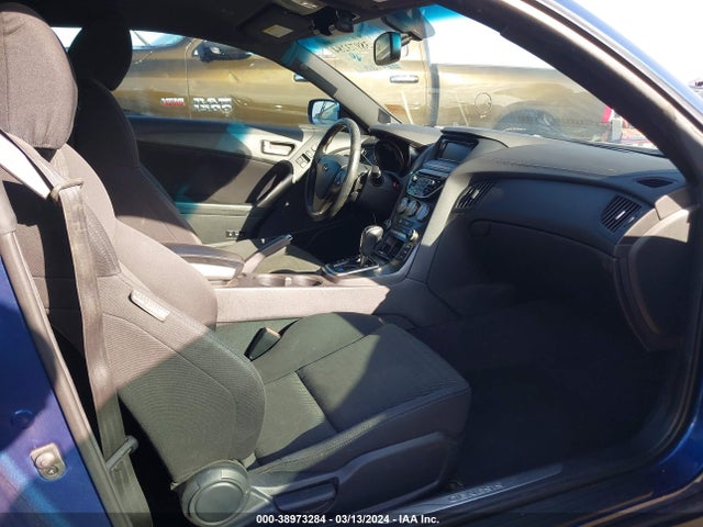 Hyundai Genesis 3.8 Base 2016 KMHHT6KJ9GU136113 Image 5