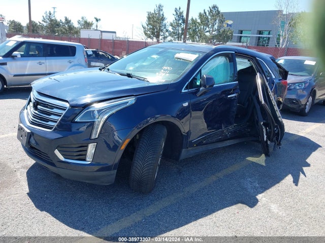 Cadillac XT5 LUXURY 2017 1GYKNBRS2HZ139283 Image 2
