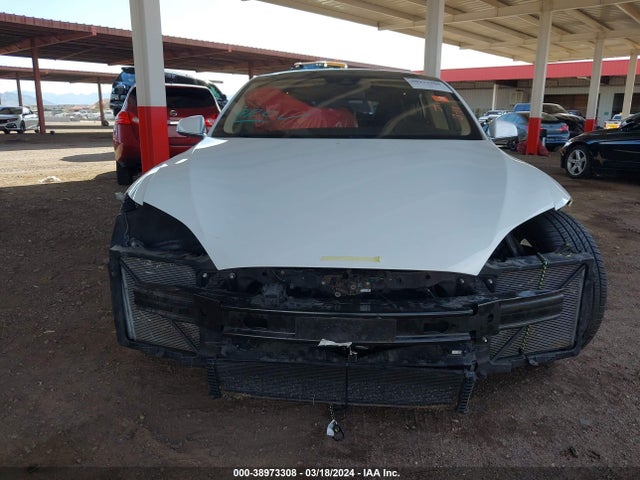 Tesla Model S 60/70/75/85 2016 5YJSA1E12GF148921 Image 12