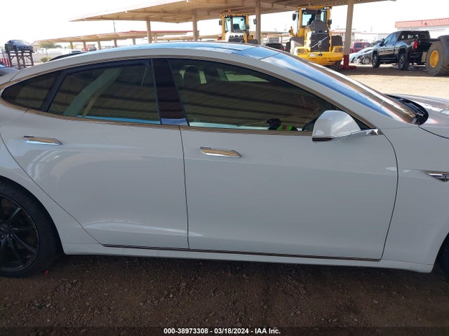 Tesla Model S 60/70/75/85 2016 5YJSA1E12GF148921 Image 13