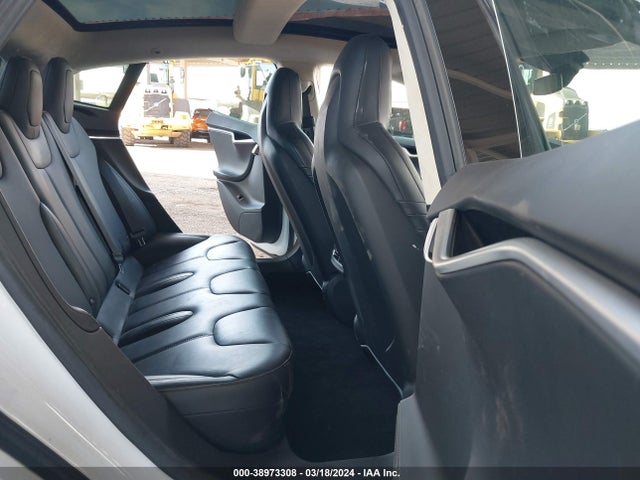 Tesla Model S 60/70/75/85 2016 5YJSA1E12GF148921 Image 8