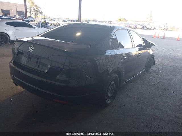 3VW2K7AJ0EM444743 Volkswagen Jetta 2.0l S