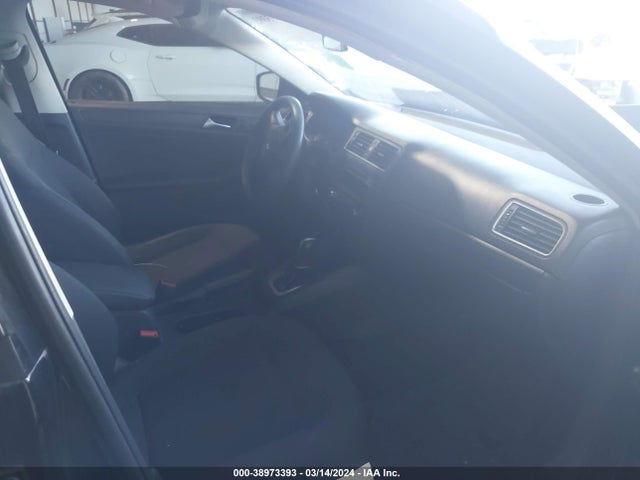 3VW2K7AJ0EM444743 Volkswagen Jetta 2.0l S