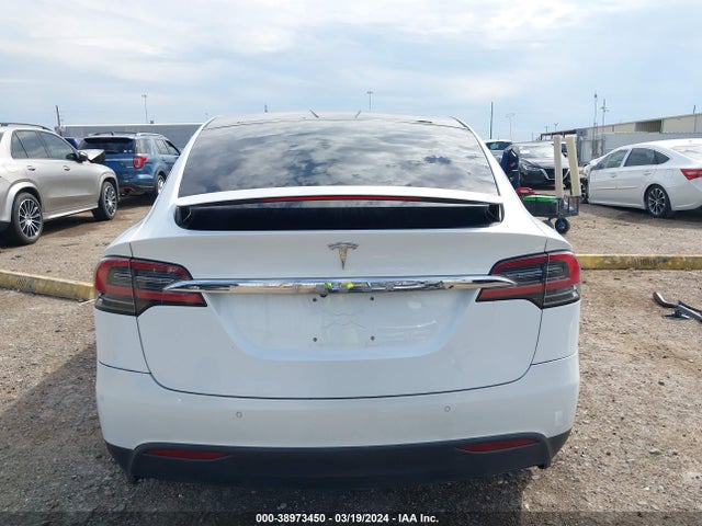Tesla Model X 60d/70d/75d/90d 2016 5YJXCAE21GF028245 Image 17