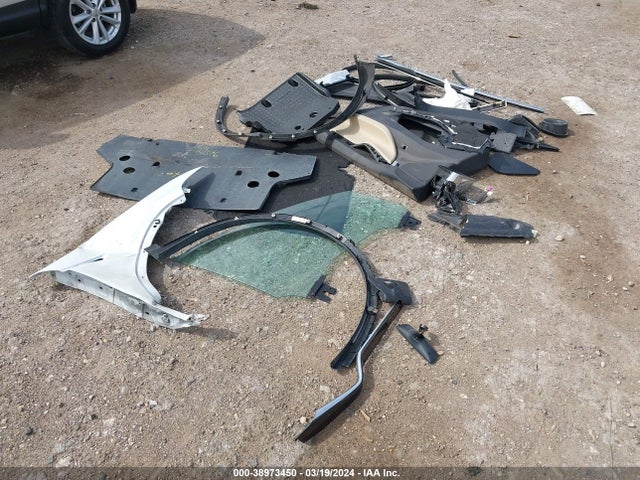 Tesla Model X 60d/70d/75d/90d 2016 5YJXCAE21GF028245 Image 12