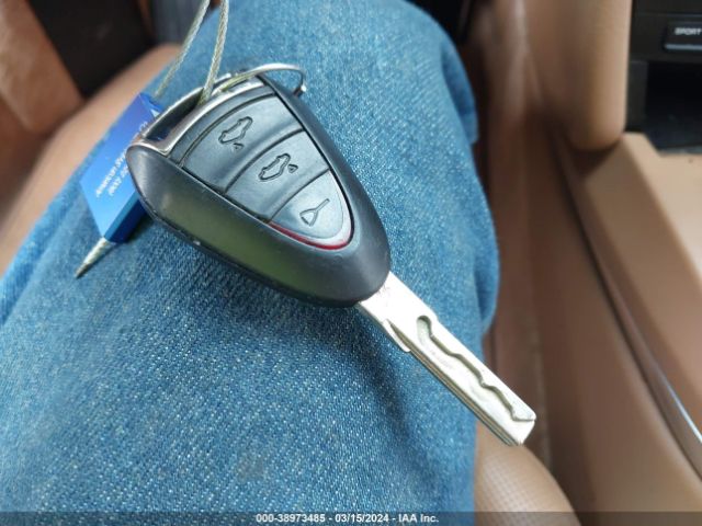 2010 PORSCHE BOXSTER WP0CB2A82AU730090 Photo 10