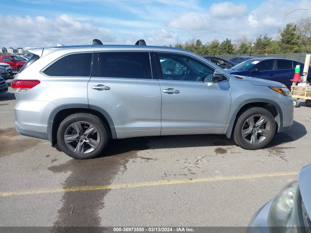Toyota Highlander Limited Platinum 2017 5TDDZRFH7HS390760 Image 13