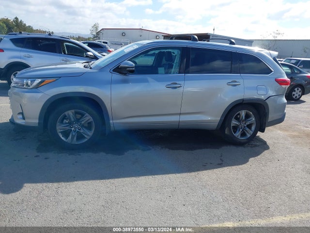 Toyota Highlander Limited Platinum 2017 5TDDZRFH7HS390760 Image 14