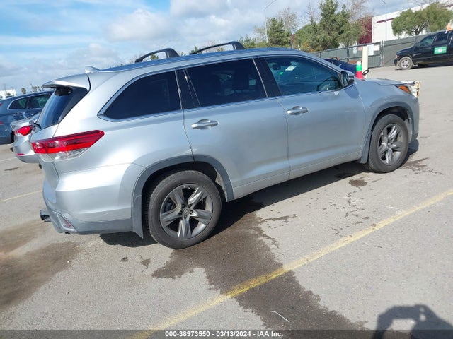 Toyota Highlander Limited Platinum 2017 5TDDZRFH7HS390760 Image 4