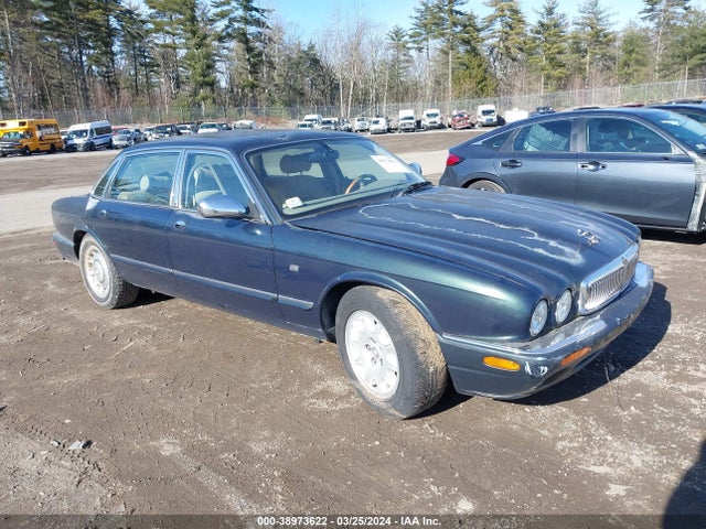 2000 JAGUAR XJ8 SAJDA24C7YLF18913 Photo 0
