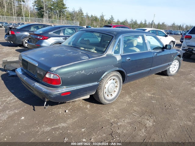 2000 JAGUAR XJ8 SAJDA24C7YLF18913 Photo 3