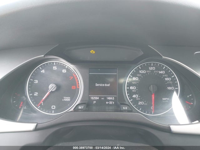 2011 Audi A4 2.0t Premium მანქანა იყიდება აუქციონზე, vin: WAUFFAFLXBA066632, აუქციონის ნომერი: 38973700