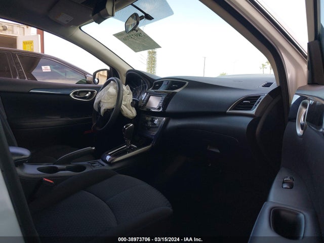 Nissan SENTRA SR 2018 3N1AB7AP9JY249409 Image 5