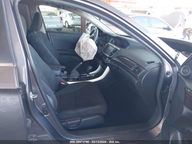 Honda ACCORD EX 2017 1HGCR2F72HA255355 Image 5