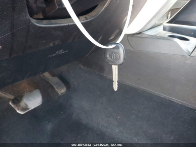 5TFRM5F19FX085946 Toyota Tundra Sr5 4.6l V8