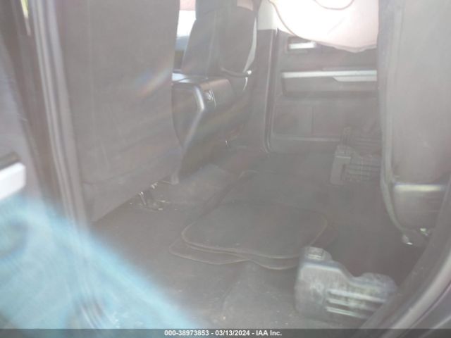 5TFRM5F19FX085946 Toyota Tundra Sr5 4.6l V8