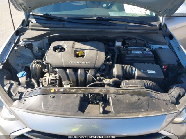 5NPD84LF4HH137698 Hyundai ELANTRA SE