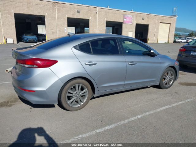 5NPD84LF4HH137698 Hyundai ELANTRA SE