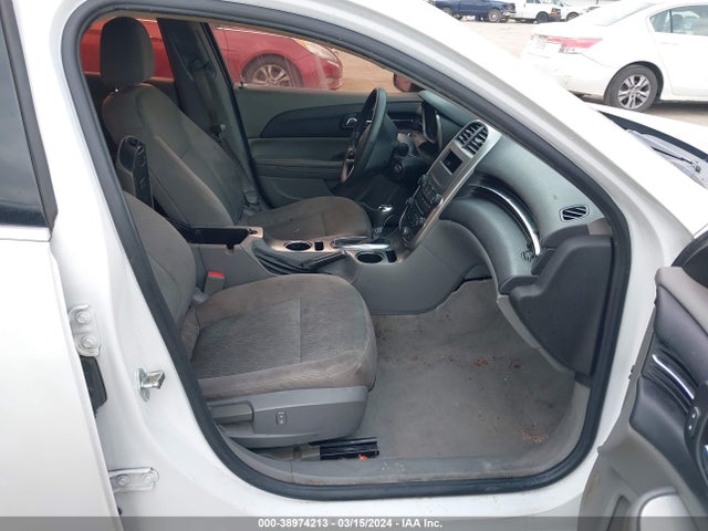 Chevrolet MALIBU LS 2015 1G11B5SL1FF271151 Image 5