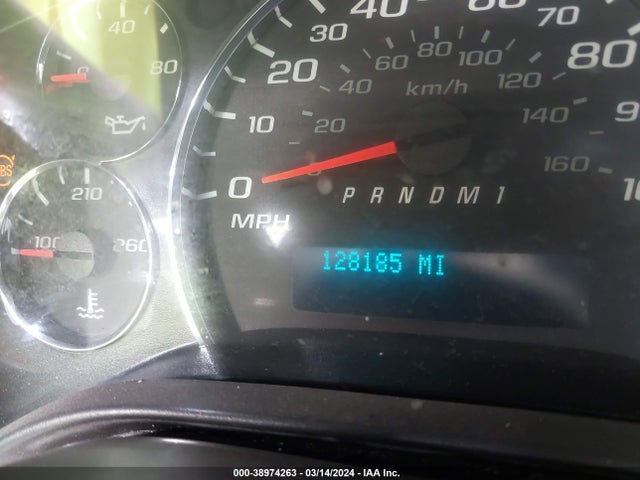 Chevrolet Express 2500 Work Van 2018 1GCWGAFP3J1170655 Image 16