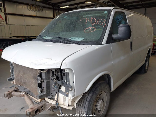 Chevrolet Express 2500 Work Van 2018 1GCWGAFP3J1170655 Image 2