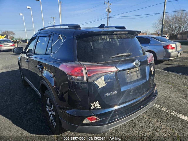 Toyota RAV4 2018 JTMZFREV9JJ169900 Image 3