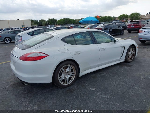 2011 PORSCHE PANAMERA WP0AA2A70BL020825 Photo 3