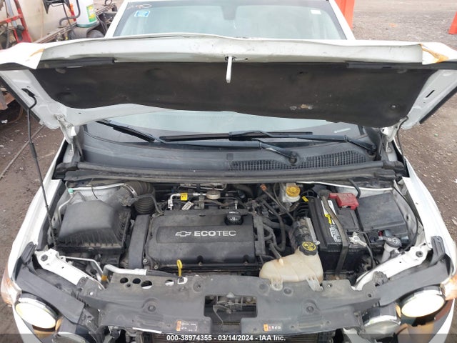 Chevrolet Sonic Ls Auto 2016 1G1JA6SH8G4161568 Image 10