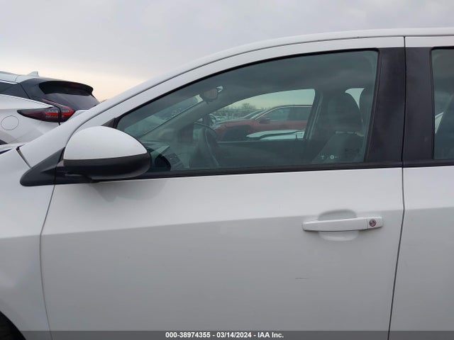 Chevrolet Sonic Ls Auto 2016 1G1JA6SH8G4161568 Image 15