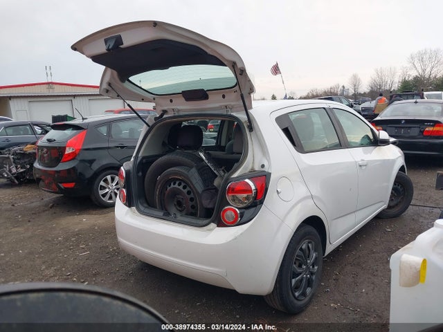 Chevrolet Sonic Ls Auto 2016 1G1JA6SH8G4161568 Image 4