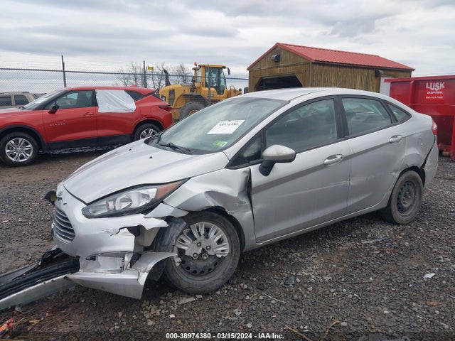 Ford FIESTA SE 2018 3FADP4BJ5JM129012 Image 2
