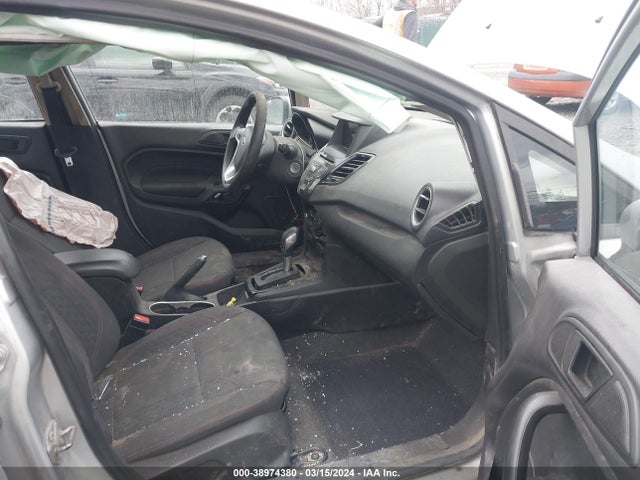 Ford FIESTA SE 2018 3FADP4BJ5JM129012 Image 5