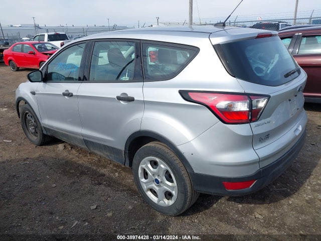 Ford ESCAPE S 2018 1FMCU0F70JUB38827 Image 3