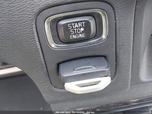 YV4902NM1F1221850 Volvo Xc70 T6 Platinum