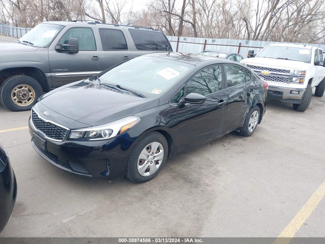 KIA FORTE LX 2017 3KPFK4A75HE091602 Image 2