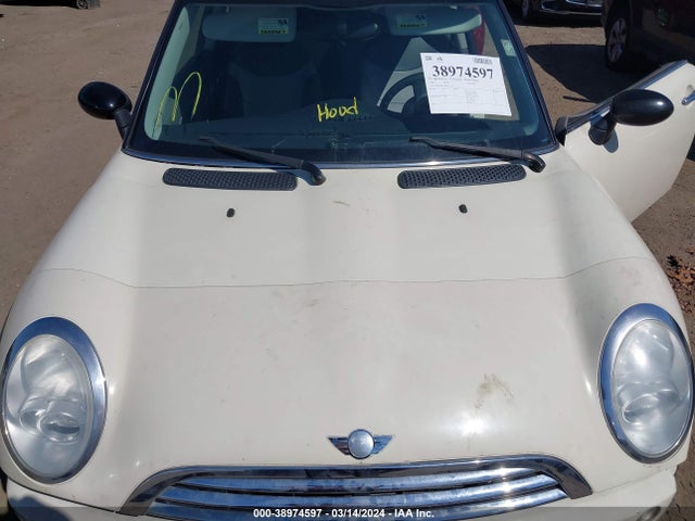 2006 MINI COOPER WMWRC33546TJ77159 Photo 9