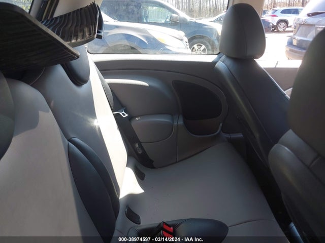 2006 MINI COOPER WMWRC33546TJ77159 Photo 7