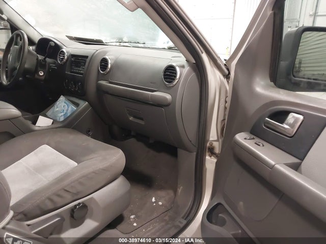 2003 FORD EXPEDITION XLT VIN: 1FMRU15W53LB27842
