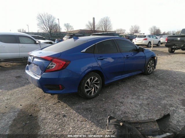 Honda CIVIC EX 2018 2HGFC2F79JH554086 Image 4