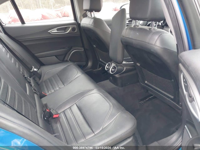 ZARFAMBN9K7606257 Alfa Romeo Giulia Ti Sport Rwd