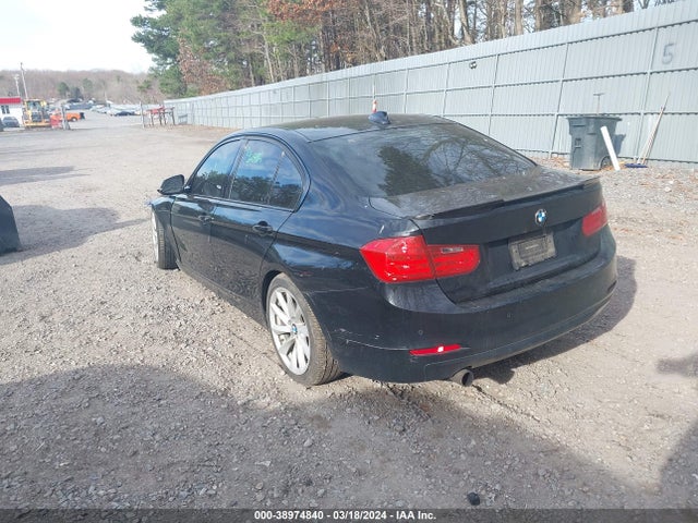 WBA3C3G5XFNT52700 BMW 320i Xdrive